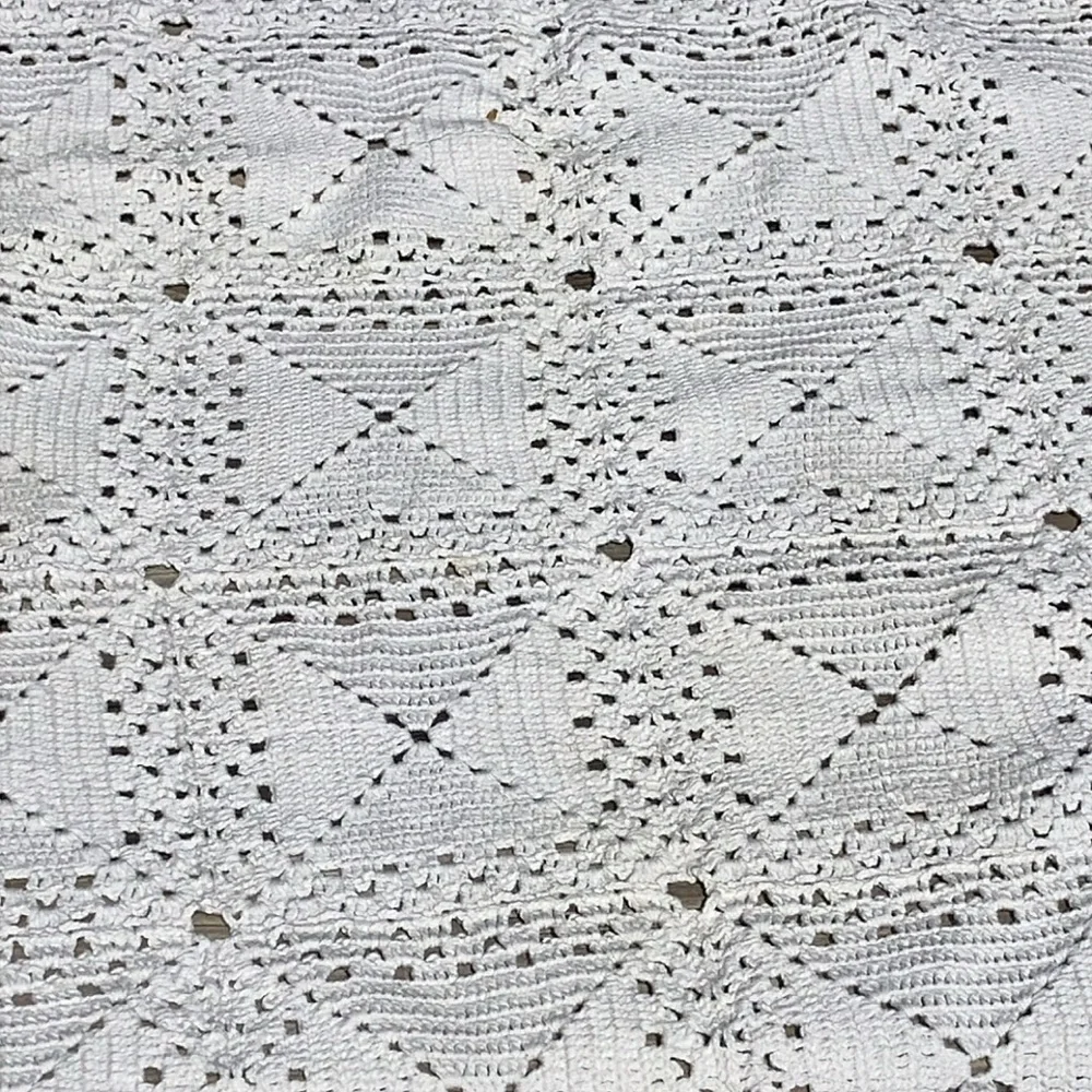 White Crochet heavy rectangular Tablecloth 37 x 44” vintage
